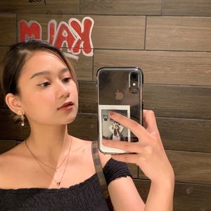 Meet your Posher, Lovely diane